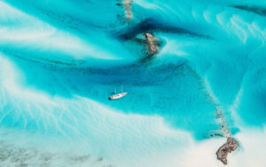 Read more about the article Experience Elegance in Exuma: A Comprehensive Guide to George Town