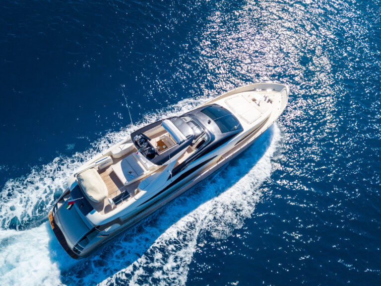 The Exquisite World of Luxury Yachting: A Voyage Through Opulence and Innovation